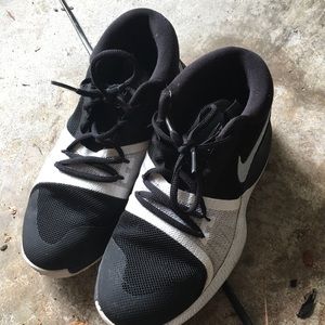 Boys shoes